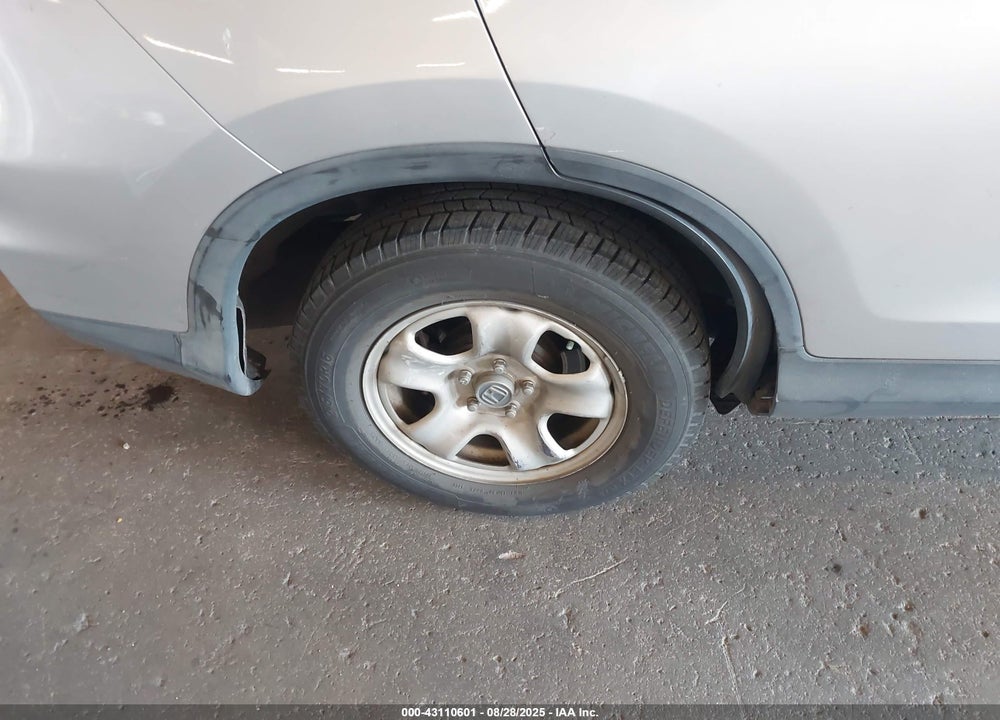 2016 HONDA CR-V LX VIN: 2HKRM4H36GH666231