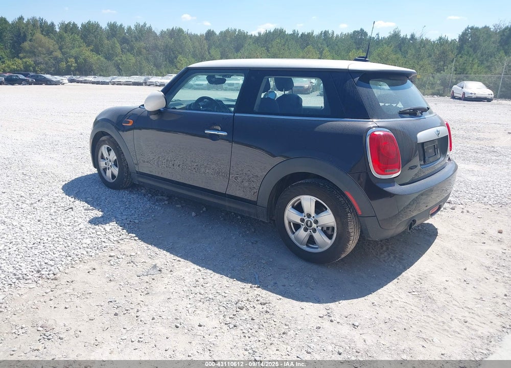 2015 MINI HARDTOP VIN: WMWXM5C58F3A60820
