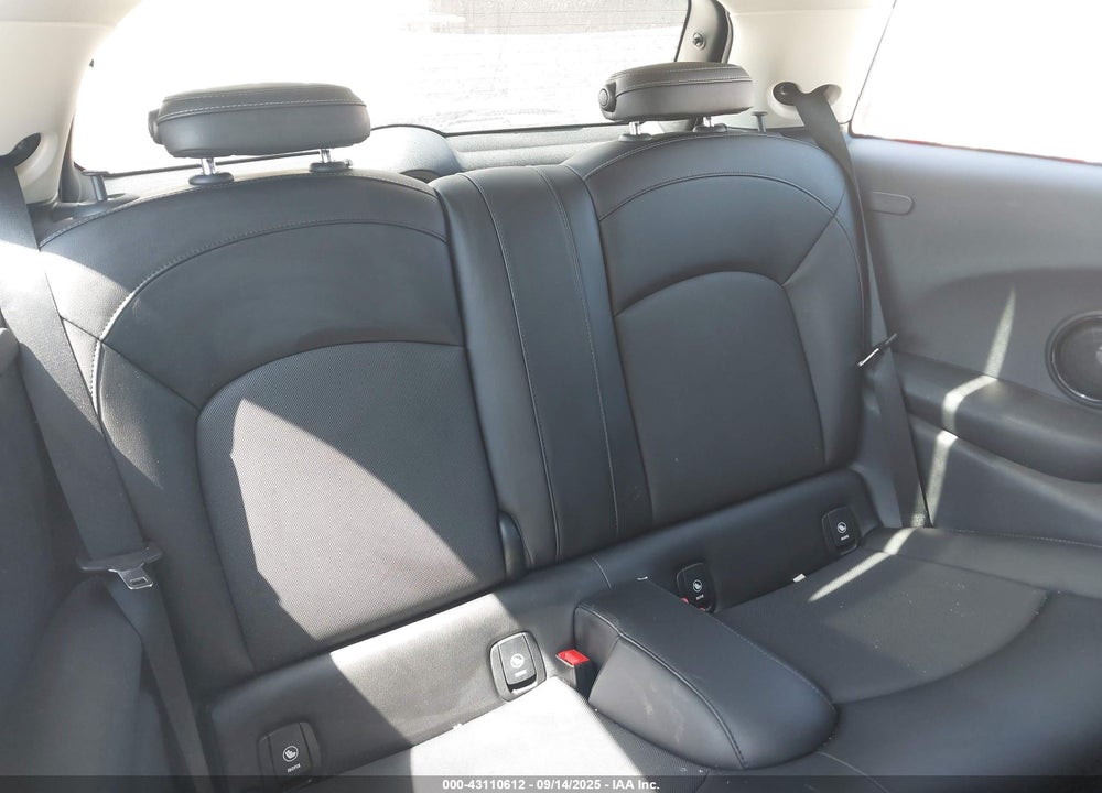 2015 MINI HARDTOP VIN: WMWXM5C58F3A60820