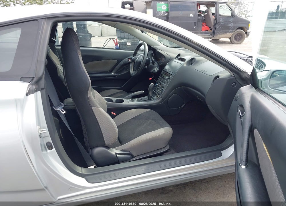 2003 TOYOTA CELICA GT VIN: JTDDR32T830163998