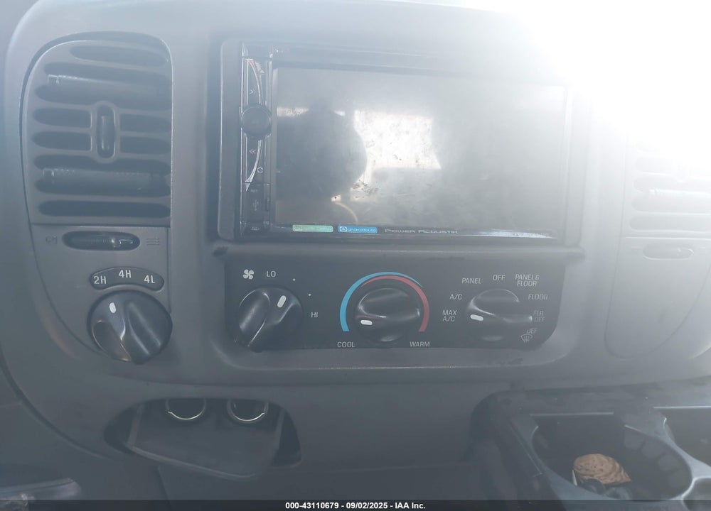 2003 FORD F-150 LARIAT/XLT VIN: 1FTRW08L73KC00144