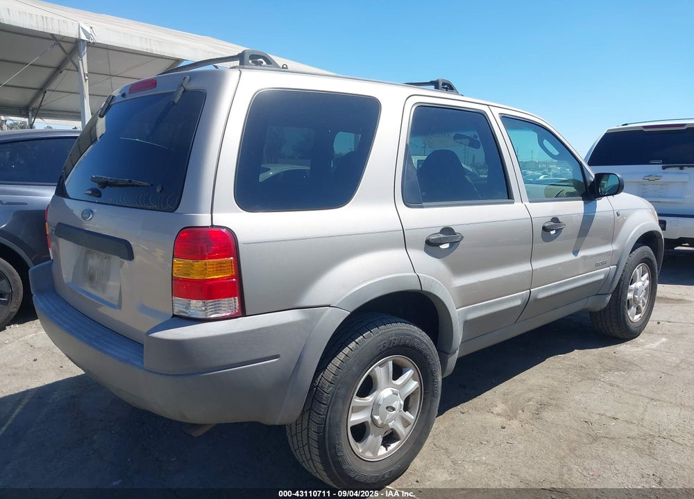 2001 FORD ESCAPE XLT VIN: 1FMCU03101KC57229