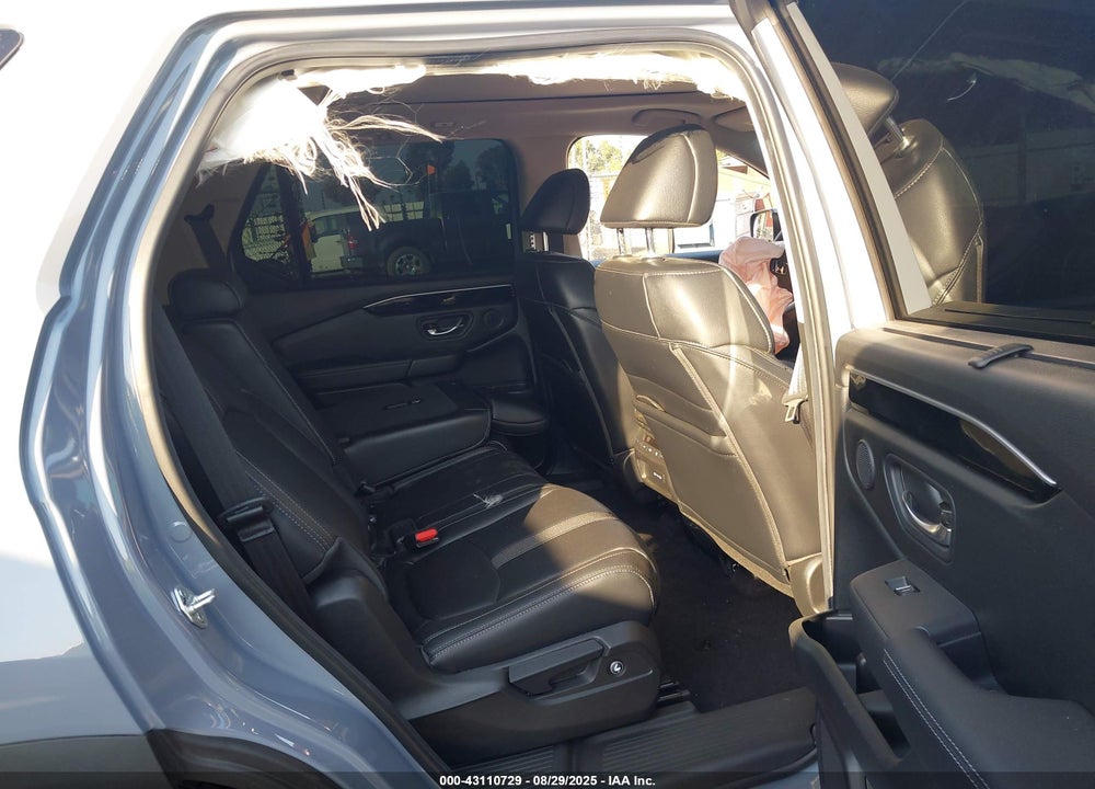 2025 HONDA PILOT VIN: 5FNYG2H78SB011585