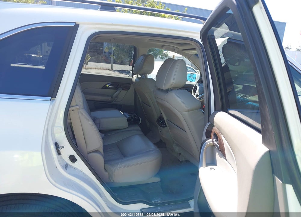 2011 ACURA MDX TECHNOLOGY PACKAGE VIN: 2HNYD2H64BH538270