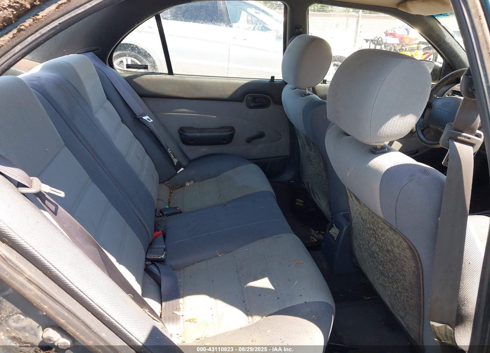 1994 GEO PRIZM LSI VIN: 1Y1SK5385RZ021108