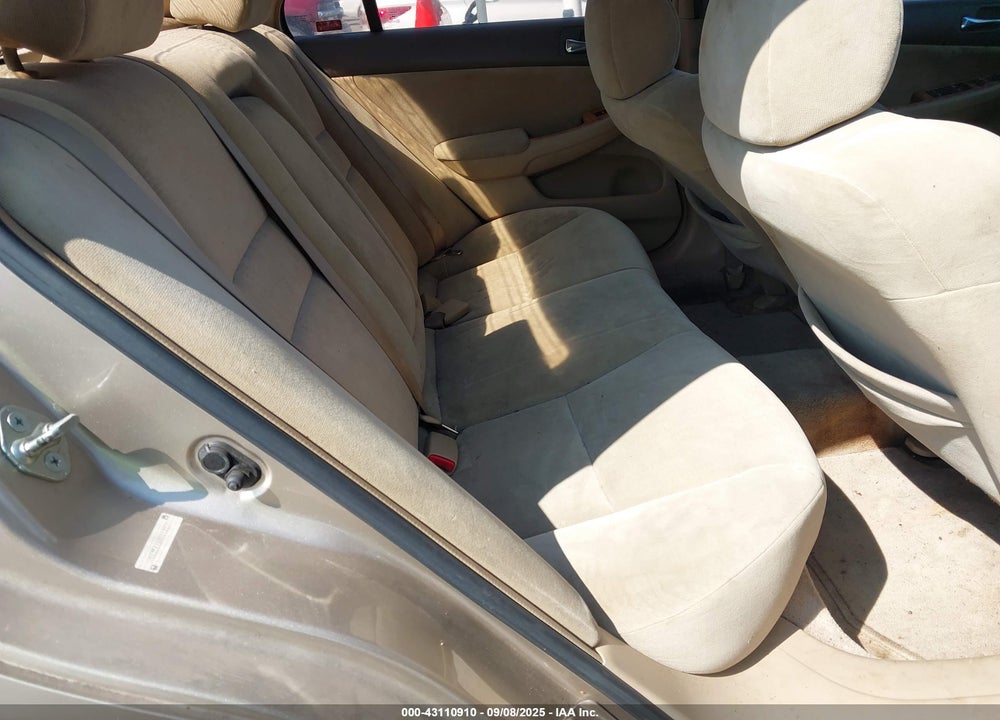2004 HONDA ACCORD 2.4 EX VIN: 1HGCM56664A160153