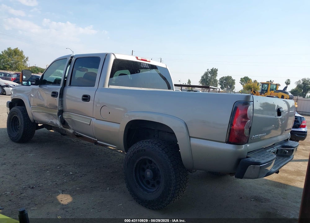 2005 CHEVROLET SILVERADO 2500HD LS VIN: 1GCHK23UX5F808240