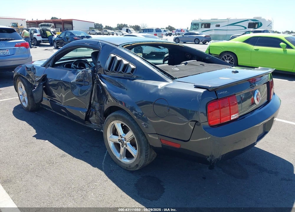 2008 FORD MUSTANG VIN: 1ZVHT80N985125983