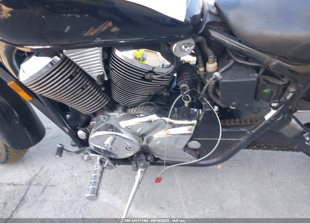 2002 HONDA VT750 CDB VIN: JH2RC44K02M010094