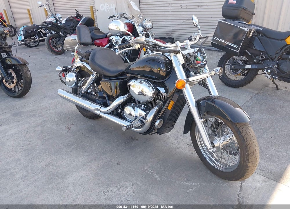 2002 HONDA VT750 CDB VIN: JH2RC44K02M010094