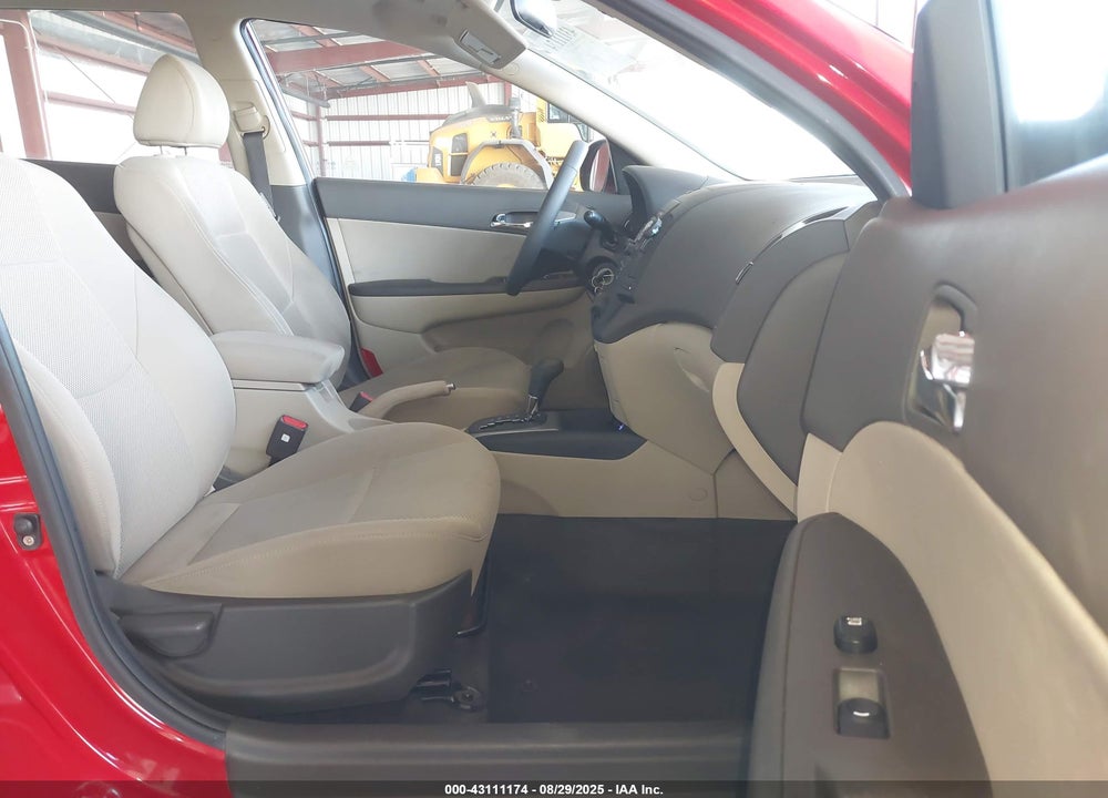 2011 HYUNDAI ELANTRA VIN: KMHDC8AE7BU088439