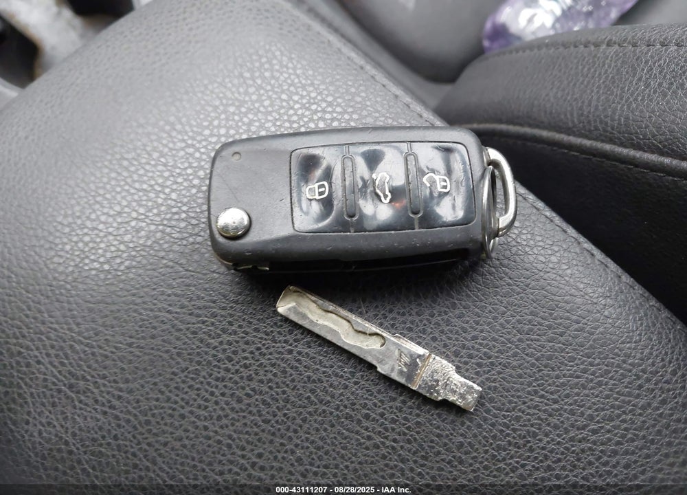 2012 VOLKSWAGEN JETTA VIN: 3VWDP7AJ4CM365678