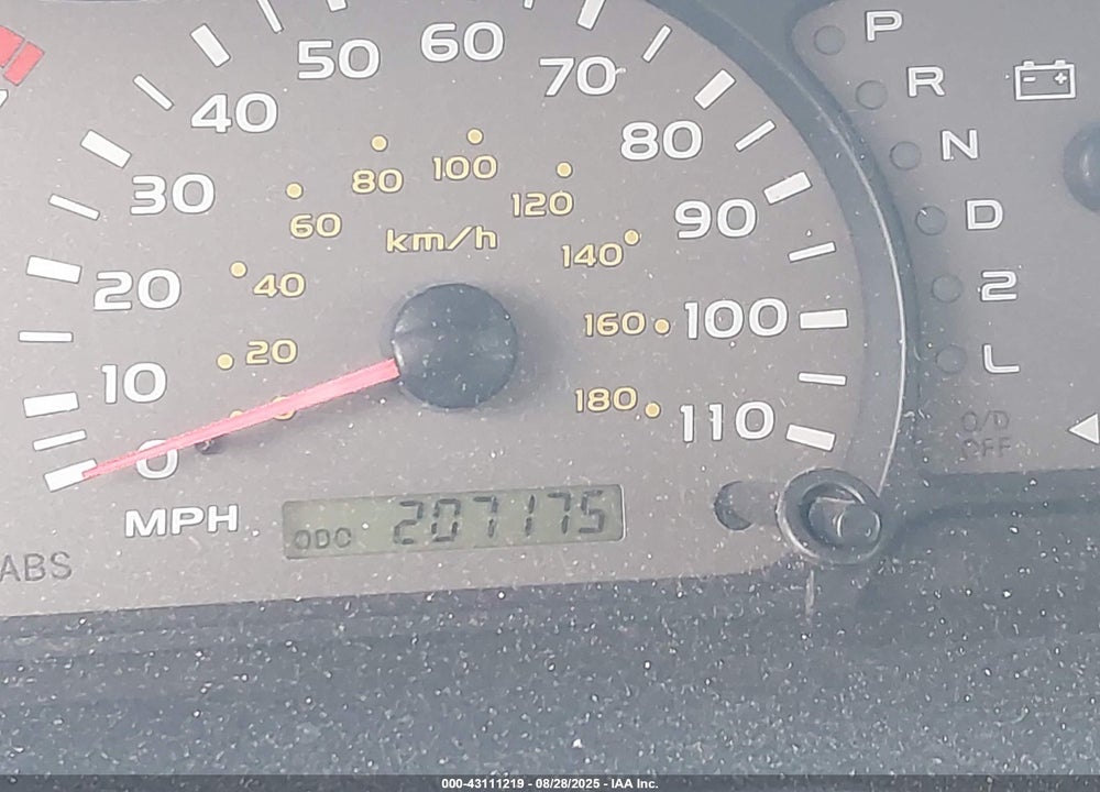 2003 TOYOTA SEQUOIA LIMITED V8 VIN: 5TDBT48A53S173017