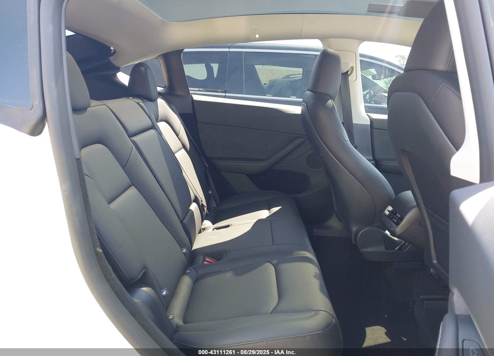 2025 TESLA MODEL Y PERFORMANCE DUAL MOTOR ALL-WHEEL DRIVE VIN: 7SAYGDEFXSA356608