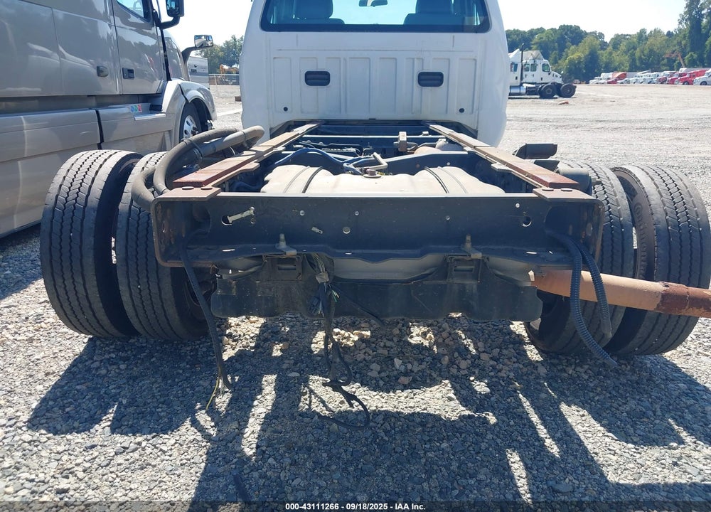2016 FORD F-550 CHASSIS XL VIN: 1FDUF5GY2GEA38654