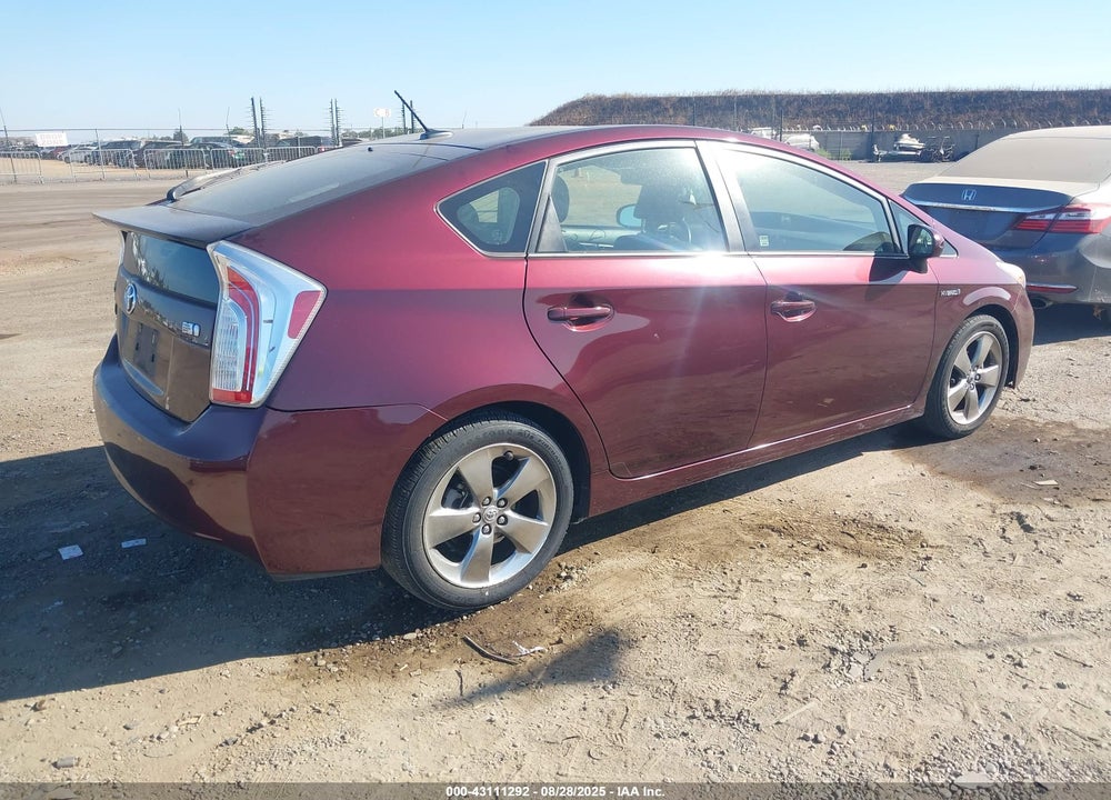 2013 TOYOTA PRIUS VIN: JTDKN3DU7D5581627