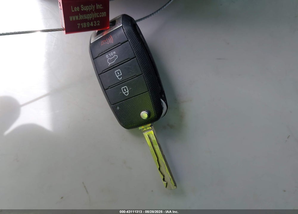 2015 KIA SORENTO VIN: 5XYKTCA62FG552994