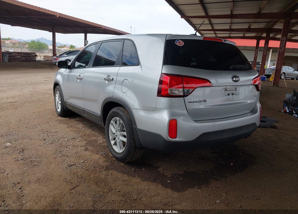 2015 KIA SORENTO VIN: 5XYKTCA62FG552994
