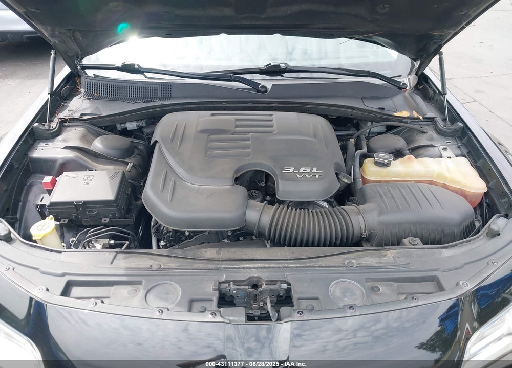 2016 CHRYSLER 300 VIN: 2C3CCAEG4GH294819