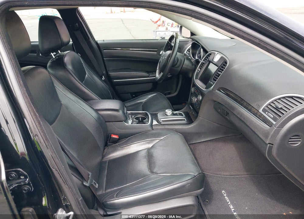 2016 CHRYSLER 300 VIN: 2C3CCAEG4GH294819