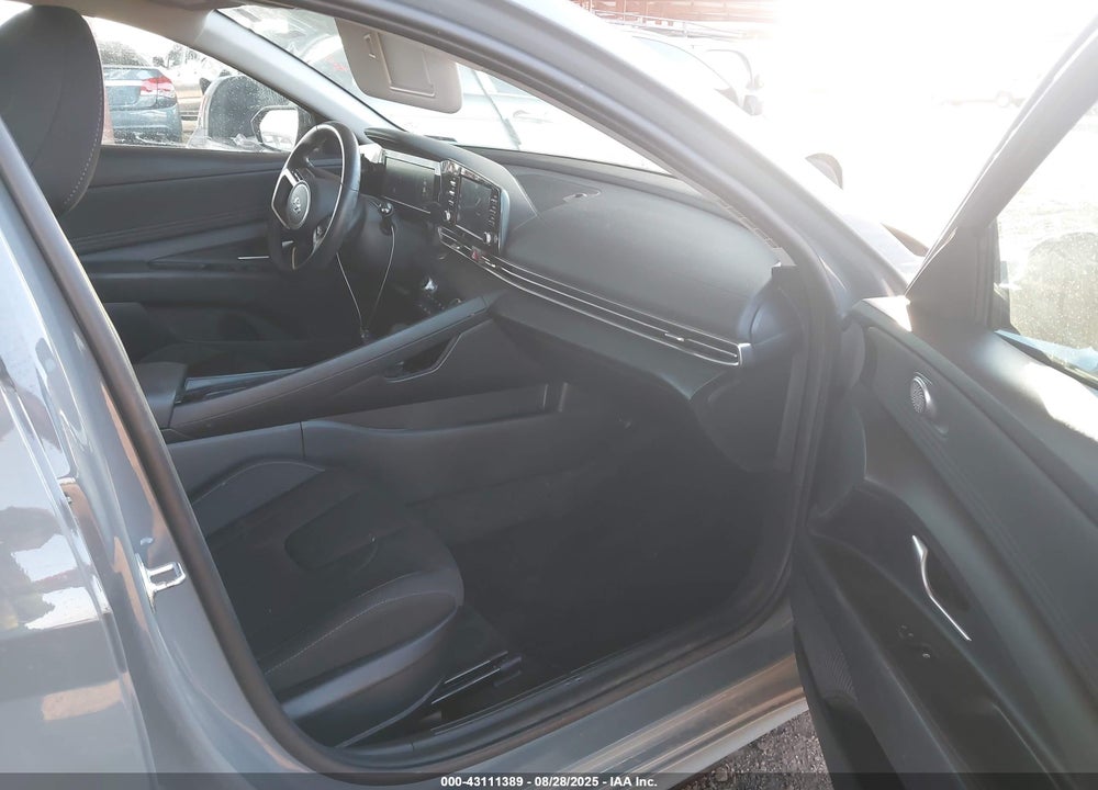 2022 HYUNDAI ELANTRA VIN: KMHLS4AG6NU311907