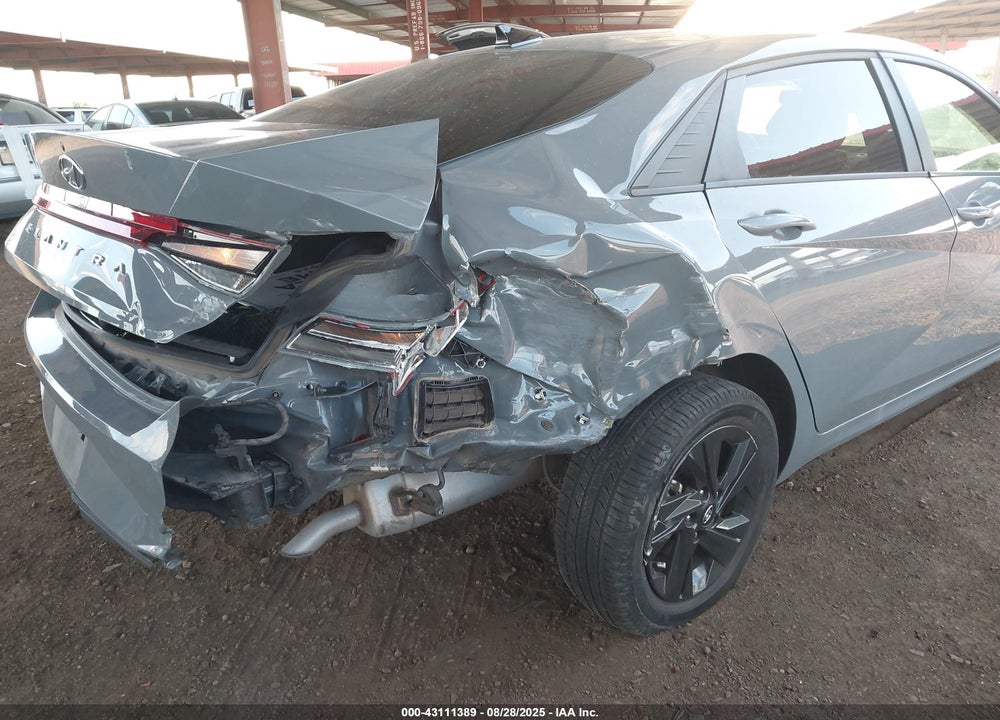 2022 HYUNDAI ELANTRA VIN: KMHLS4AG6NU311907