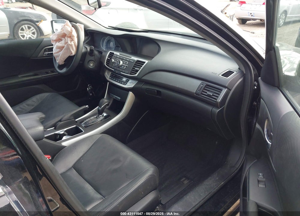 2014 HONDA ACCORD VIN: 1HGCR2F34EA271808