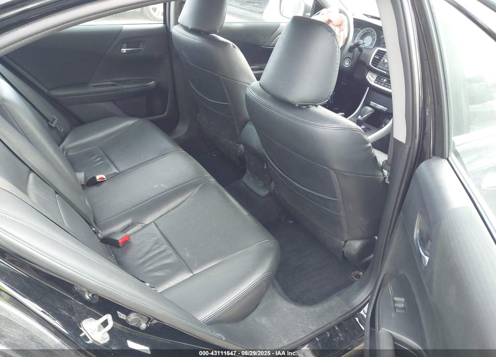 2014 HONDA ACCORD VIN: 1HGCR2F34EA271808