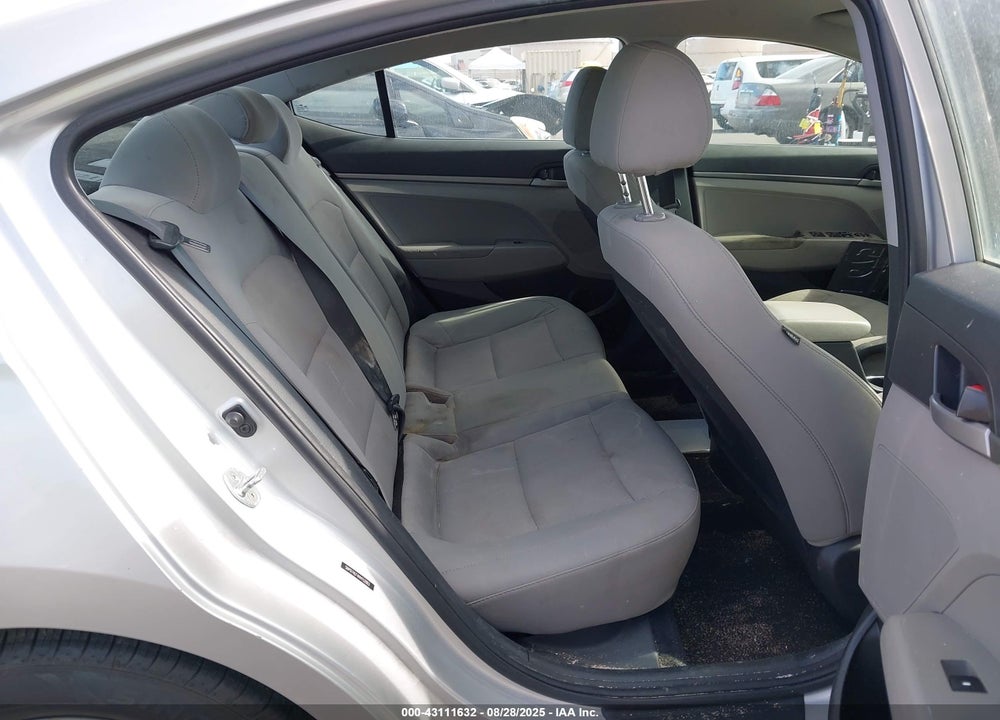 2017 HYUNDAI ELANTRA SE VIN: 5NPD74LF4HH152883