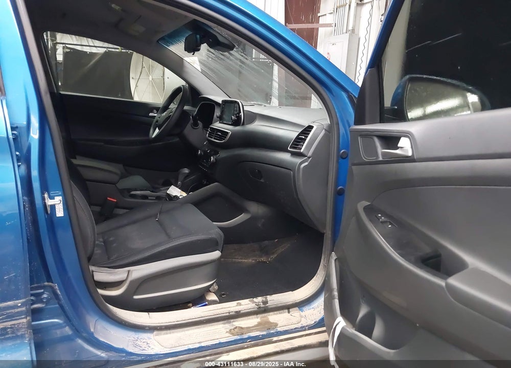 2019 HYUNDAI TUCSON VIN: KM8J33ALXKU890651