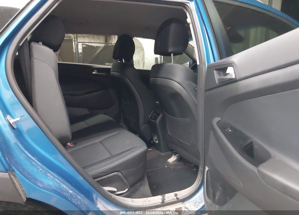 2019 HYUNDAI TUCSON VIN: KM8J33ALXKU890651