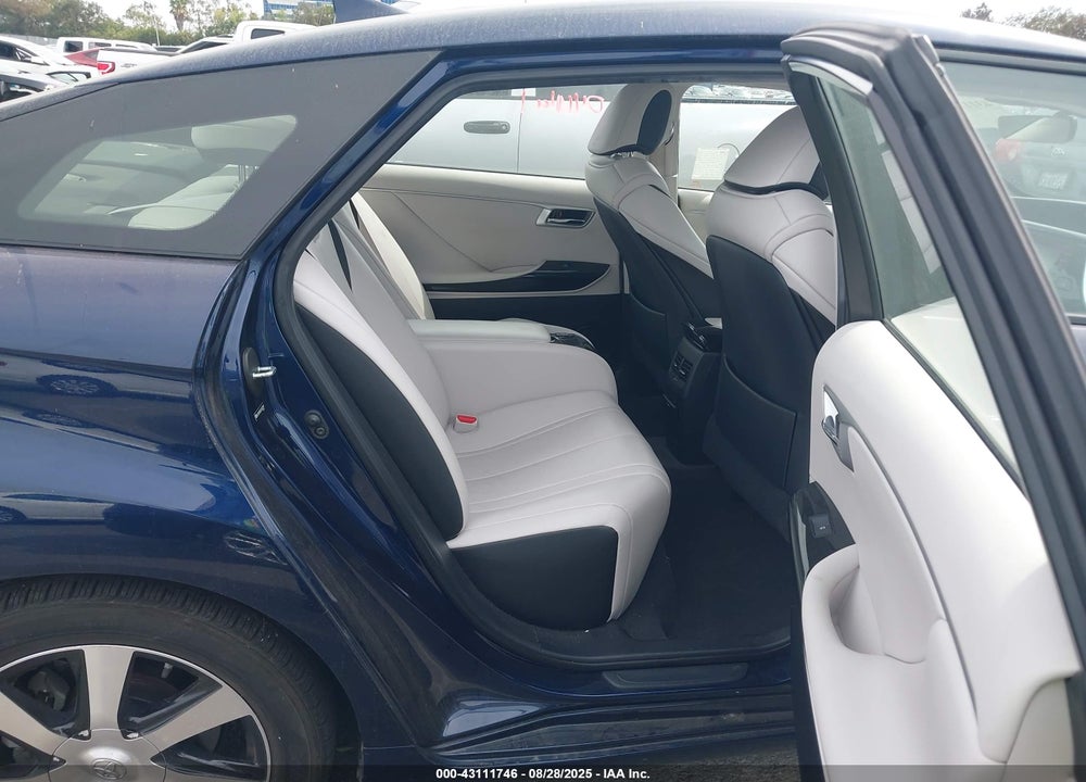 2018 TOYOTA MIRAI VIN: JTDBVRBD0JA003989