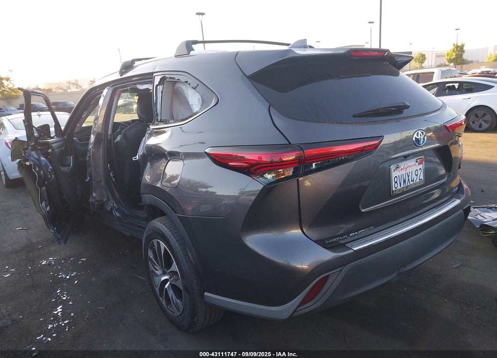 2021 TOYOTA HIGHLANDER HYBRID XLE VIN: 5TDGARAH6MS008658