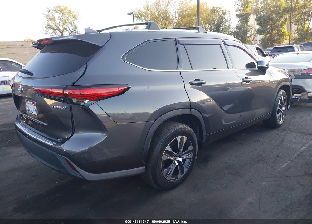 2021 TOYOTA HIGHLANDER HYBRID XLE VIN: 5TDGARAH6MS008658