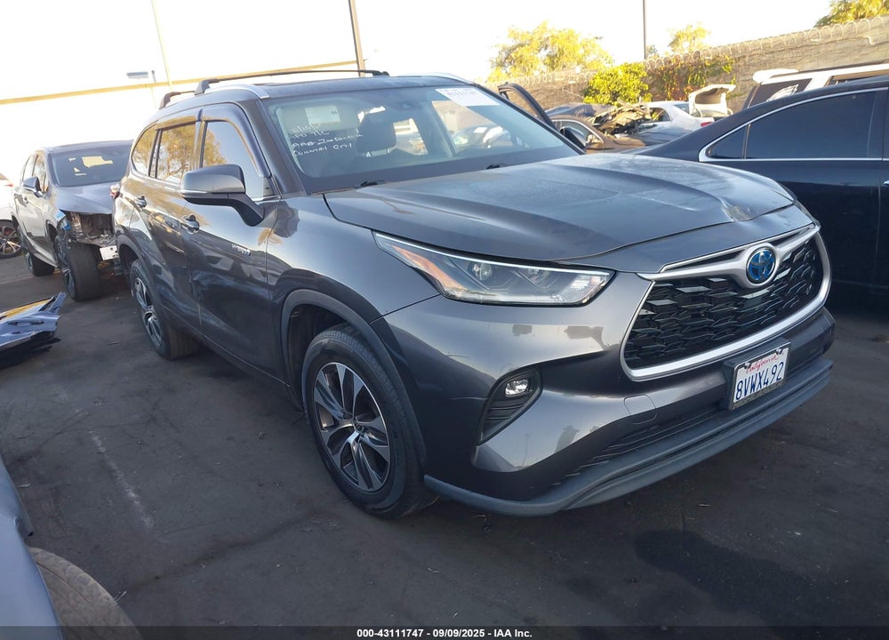 2021 TOYOTA HIGHLANDER HYBRID XLE VIN: 5TDGARAH6MS008658