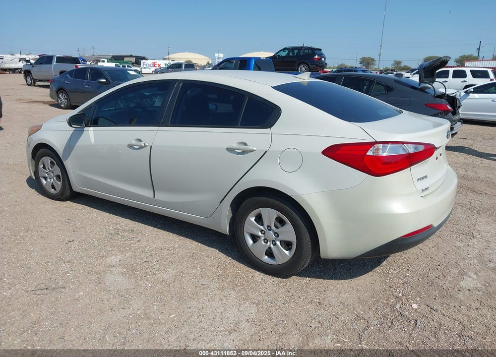 2015 KIA FORTE VIN: KNAFK4A64F5333874