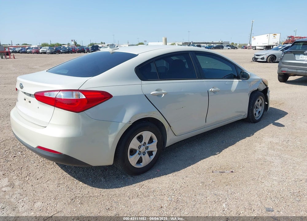 2015 KIA FORTE VIN: KNAFK4A64F5333874