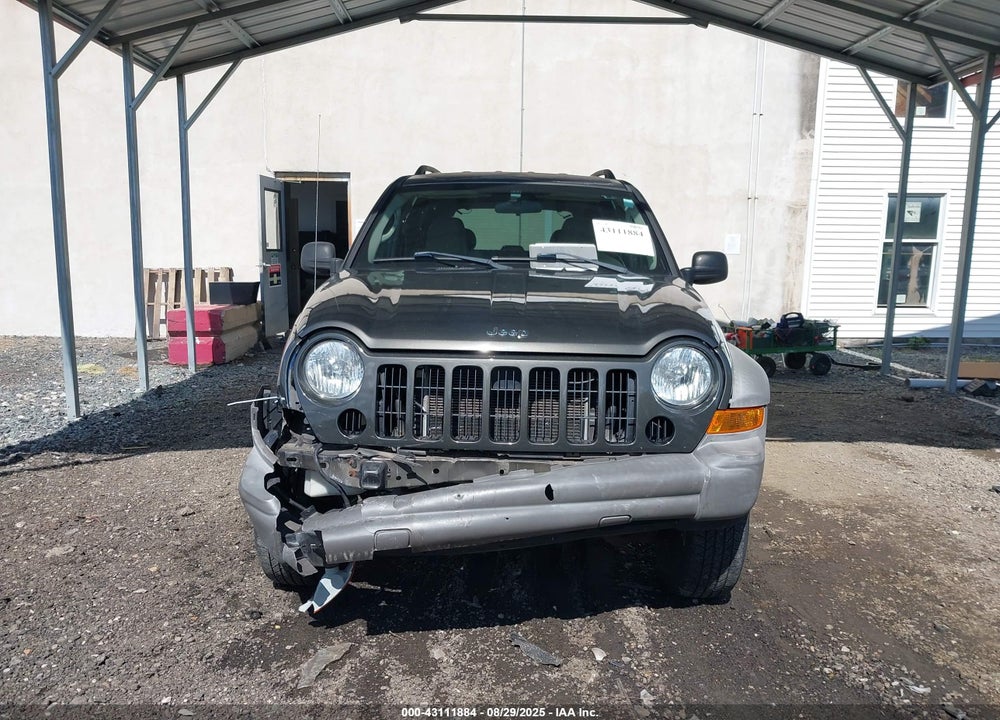 2006 JEEP LIBERTY VIN: 1J4GL48K96W283842