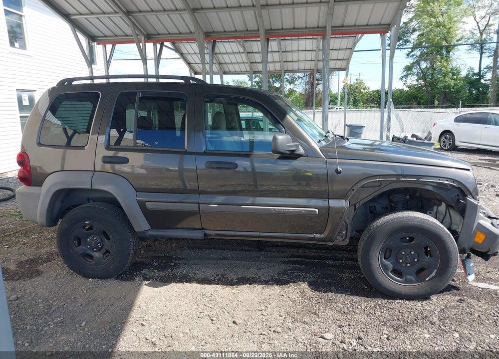 2006 JEEP LIBERTY VIN: 1J4GL48K96W283842