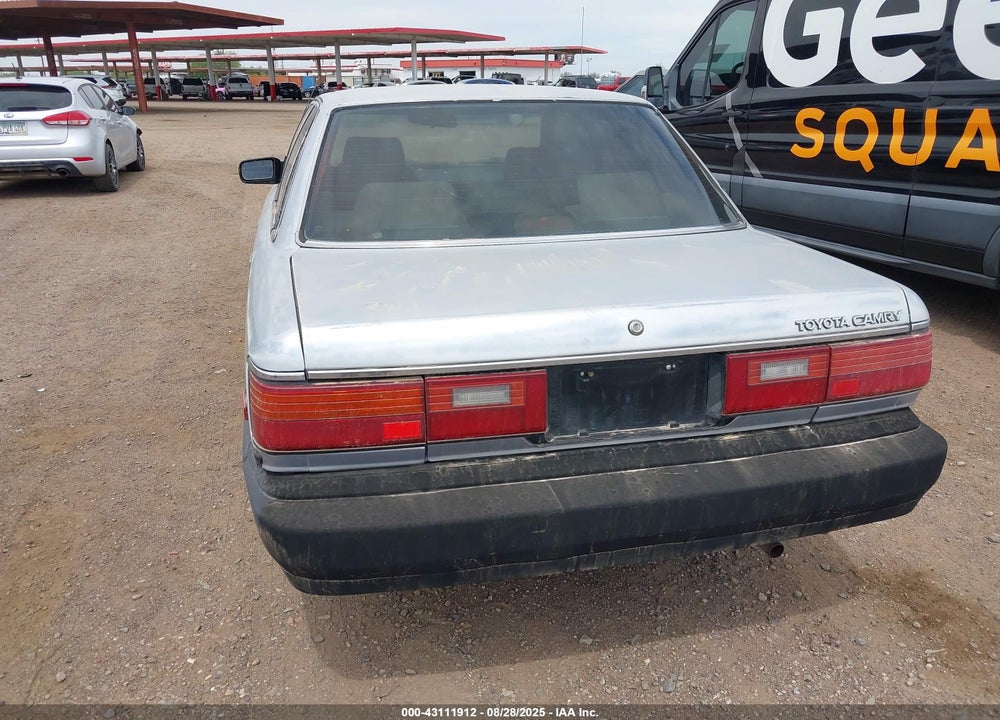 1987 TOYOTA CAMRY DLX VIN: JT2SV21E2H3074586