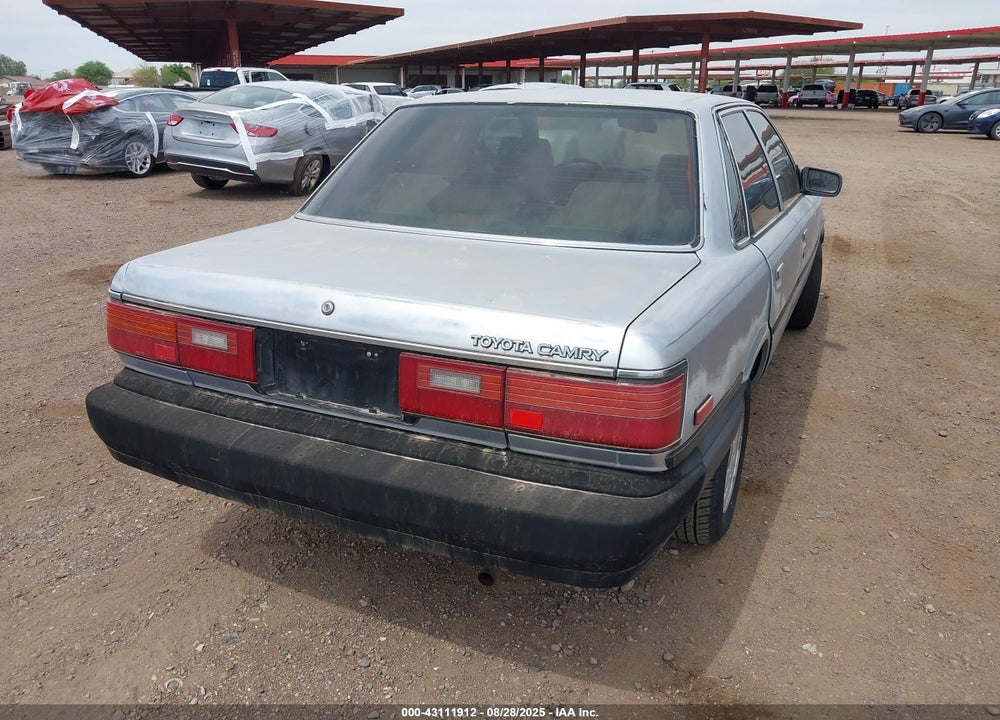 1987 TOYOTA CAMRY DLX VIN: JT2SV21E2H3074586