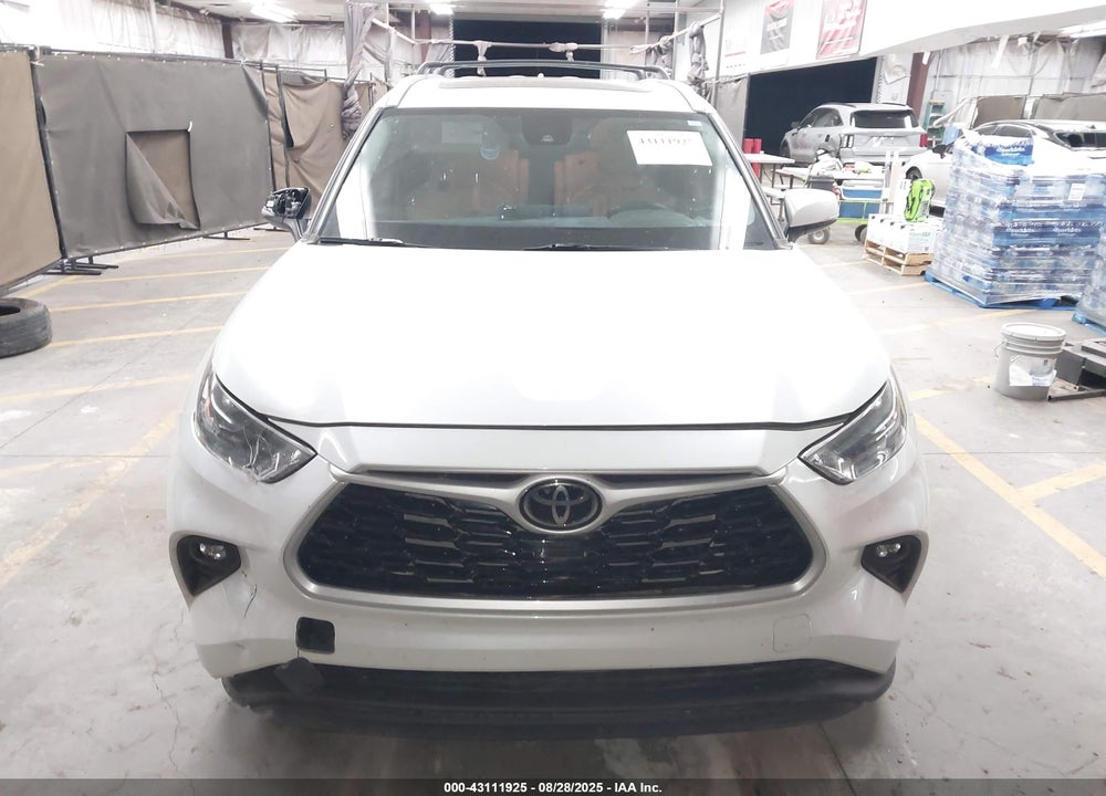 2023 TOYOTA HIGHLANDER XLE VIN: 5TDKDRAH6PS003112