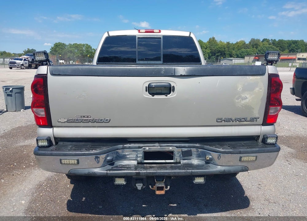 2005 CHEVROLET SILVERADO 2500HD LS VIN: 1GCHC23UX5F972598