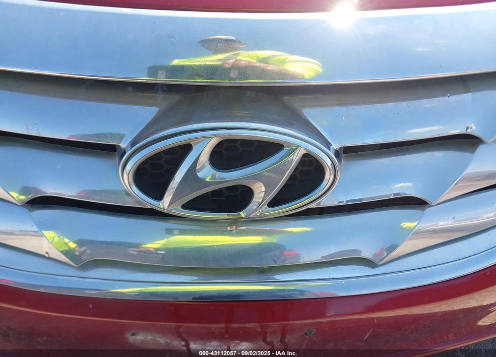 2011 HYUNDAI SONATA LIMITED VIN: 5NPEC4AC5BH124168