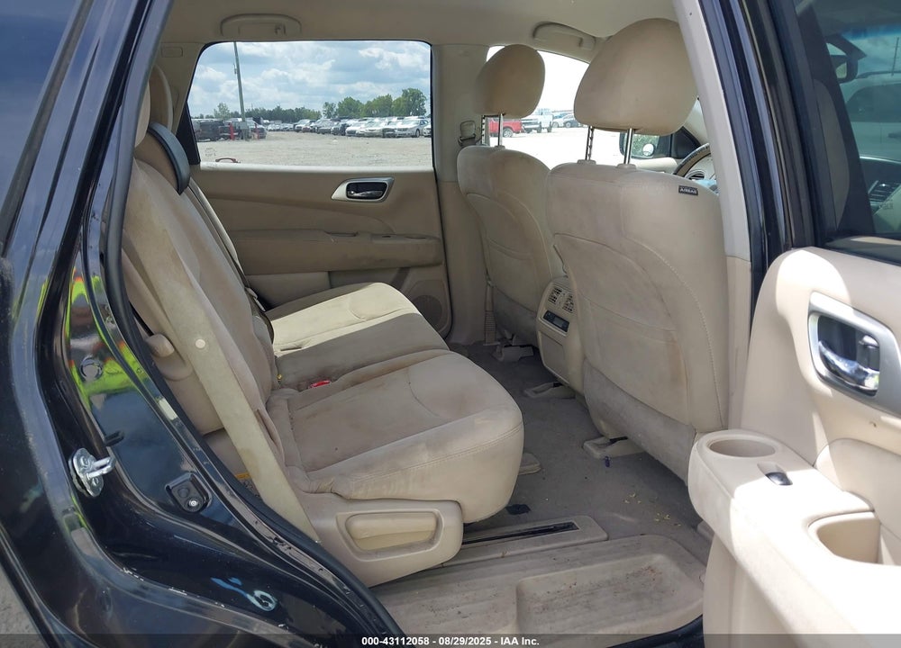 2015 NISSAN PATHFINDER VIN: 5N1AR2MN9FC639850