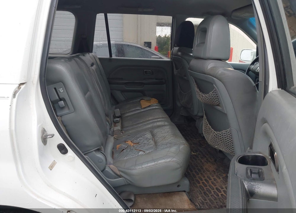 2004 HONDA PILOT EX-L VIN: 5FNYF18684B010153