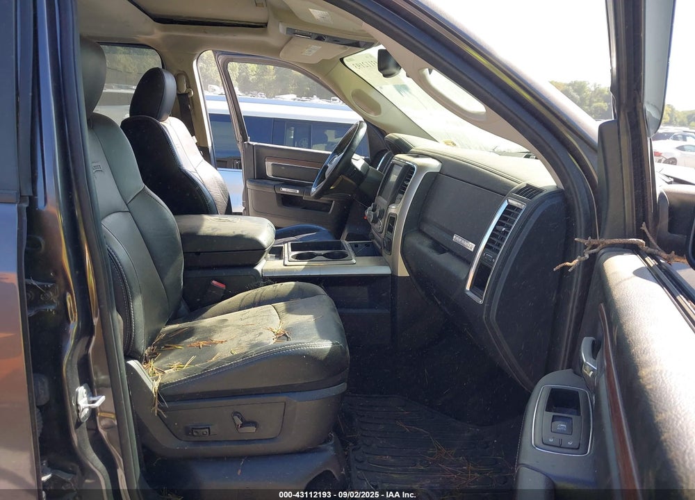 2015 RAM 1500 VIN: 1C6RR7VM8FS579227