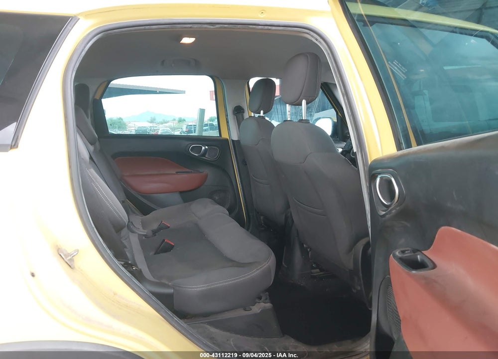 2014 FIAT 500L VIN: ZFBCFADH2EZ011329