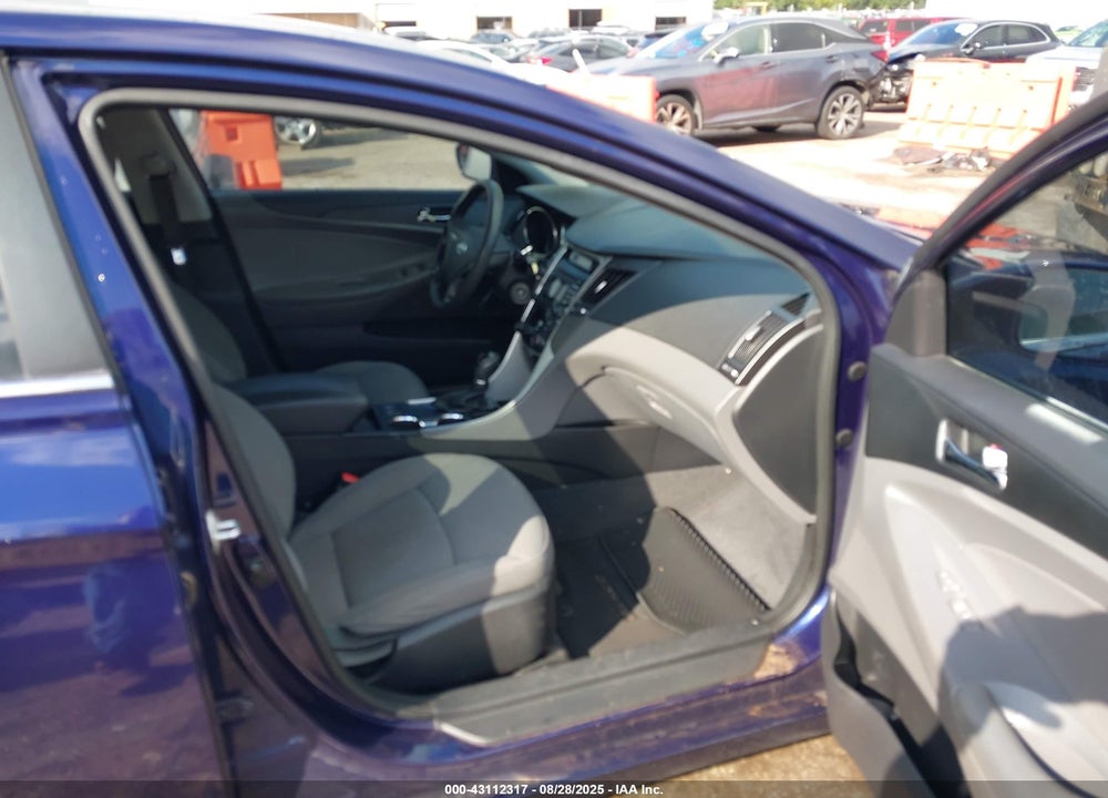 2013 HYUNDAI SONATA VIN: 5NPEB4AC2DH530530