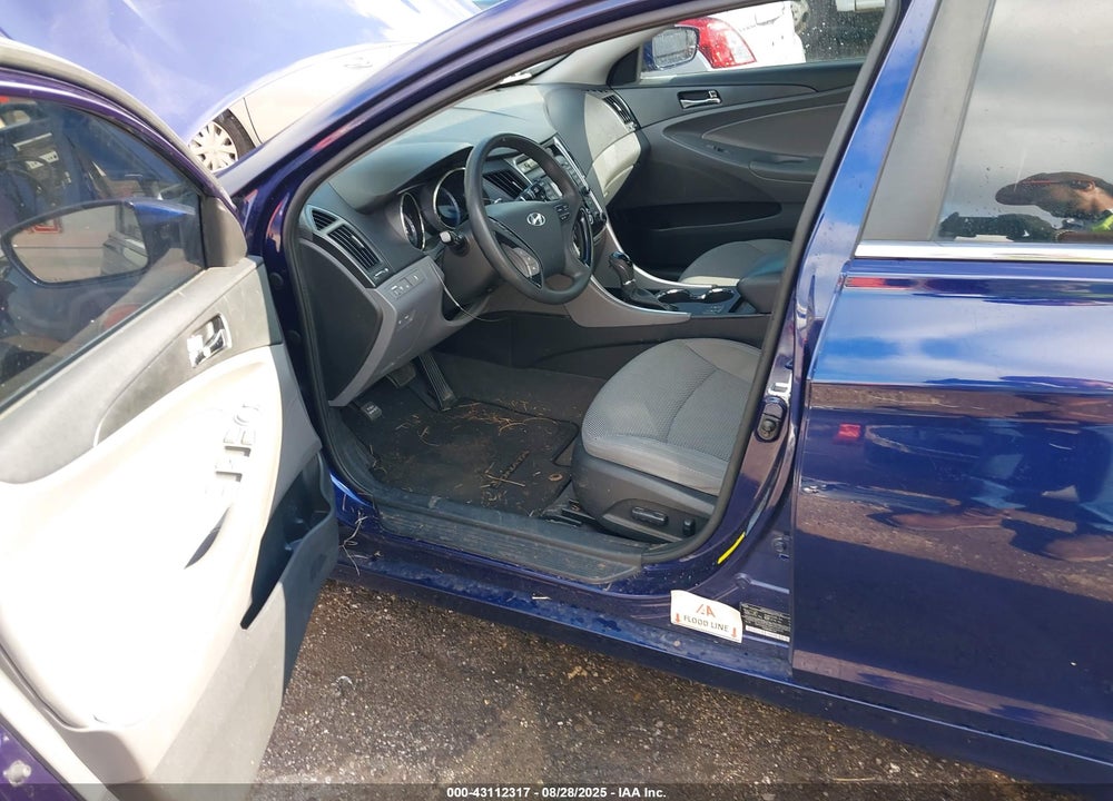 2013 HYUNDAI SONATA VIN: 5NPEB4AC2DH530530